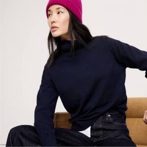 BR Black cowl Neck 100% Merino wool BaseLayer Sz- M Preppy Normcore Academia